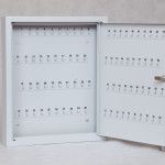 pelēka atslēgu kastīte atslēgu uzglabāšanai 3