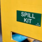 Plastikāta dubultā kaste 616x735x270 ar stiklu dzeltena/melna (Absorbentiem)