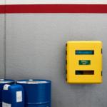 Plastikāta dubultā kaste 616x735x270 ar stiklu dzeltena/melna (Absorbentiem)