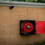 Kaste ugunsdzēsības inventāra (šļūtenes, ugunsdzēsības aparāta) uzglabāšanai, 900x930x420