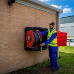 Kaste ugunsdzēsības inventāra (šļūtenes, ugunsdzēsības aparāta) uzglabāšanai, 900x930x420