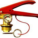 sarkans palaišanas mehānisms ar manometru