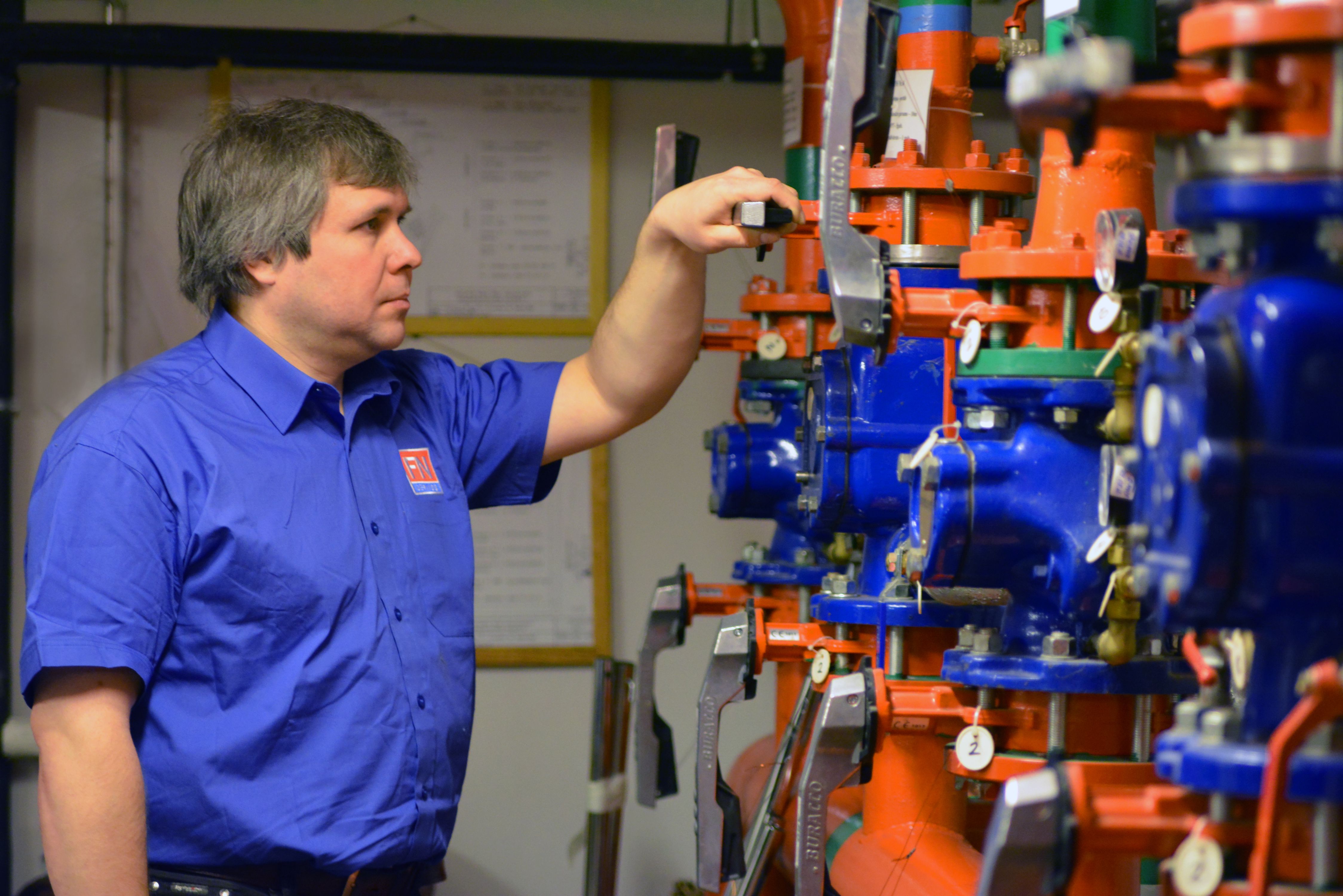 Lapa ugunsdzēsības sūķņu pārbaude